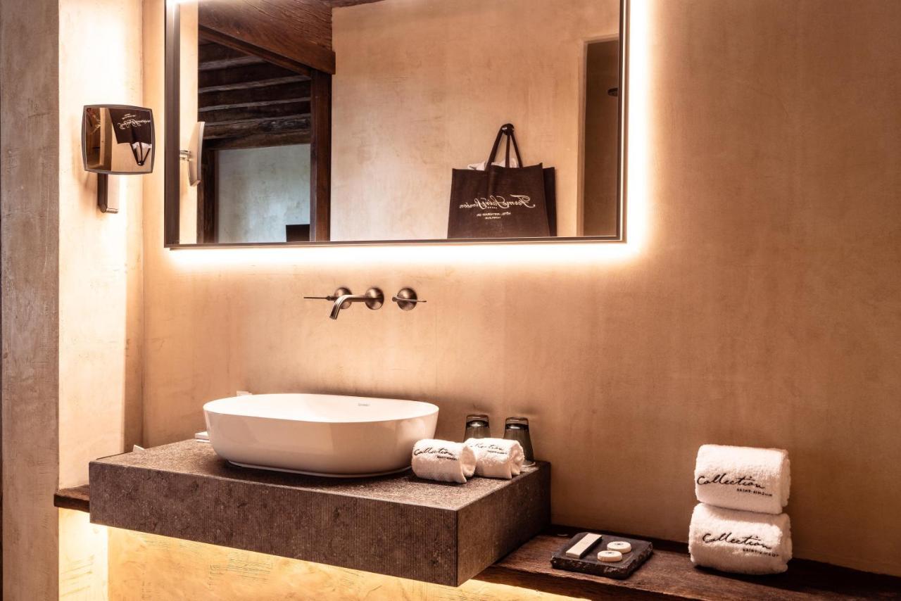 Deluxe double room steam shower bathtub Estuary view